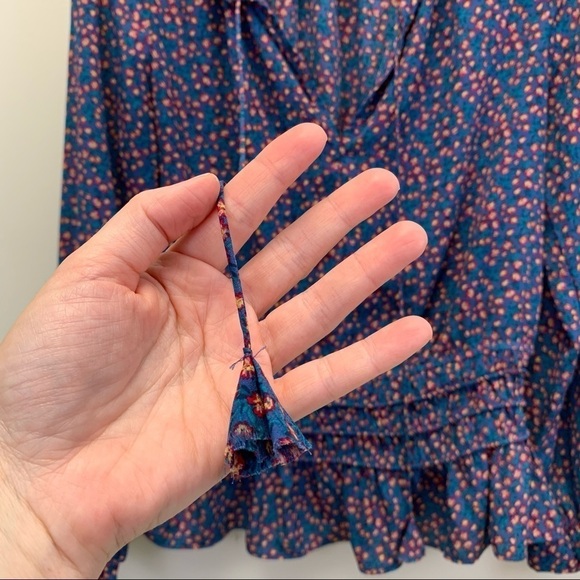 Socialite Top Womens Medium Blue Ditsy Floral Peasant Cottagecore Prairie - Picture 3 of 8